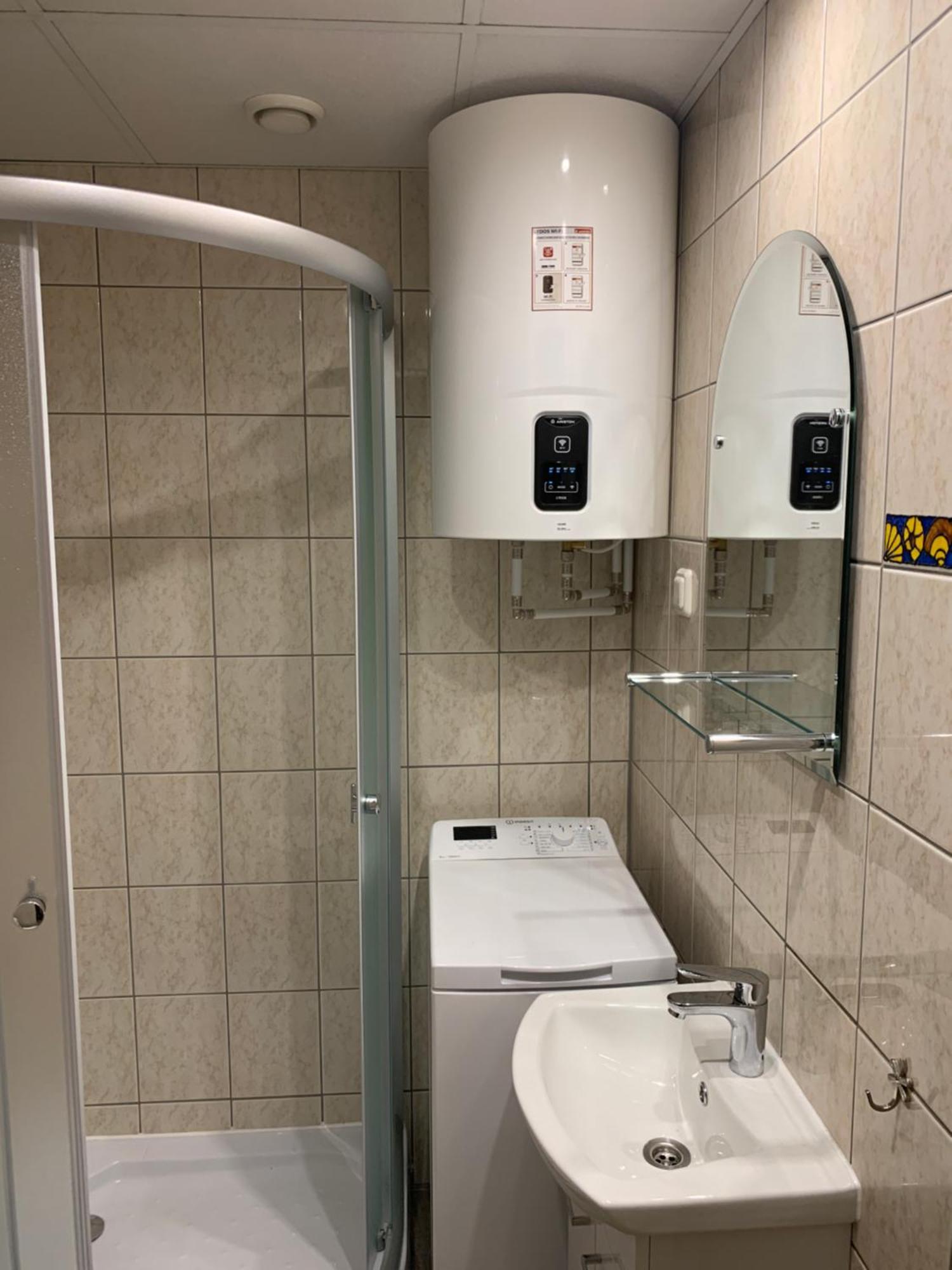 Dikol Two-Room Apartment-Self Check-In & Free Parking Near City Center Tallinn Exterior photo
