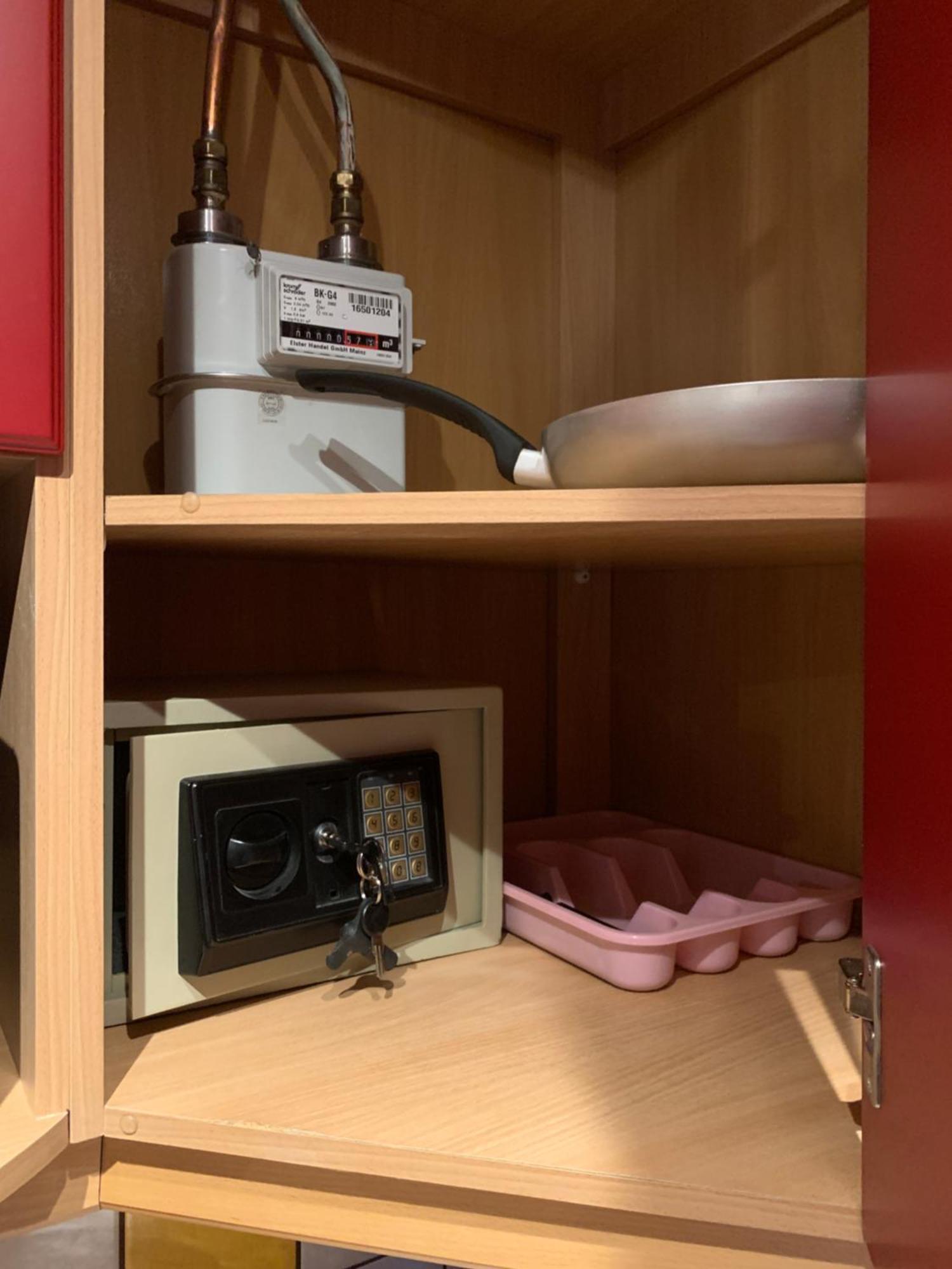 Dikol Two-Room Apartment-Self Check-In & Free Parking Near City Center Tallinn Exterior photo