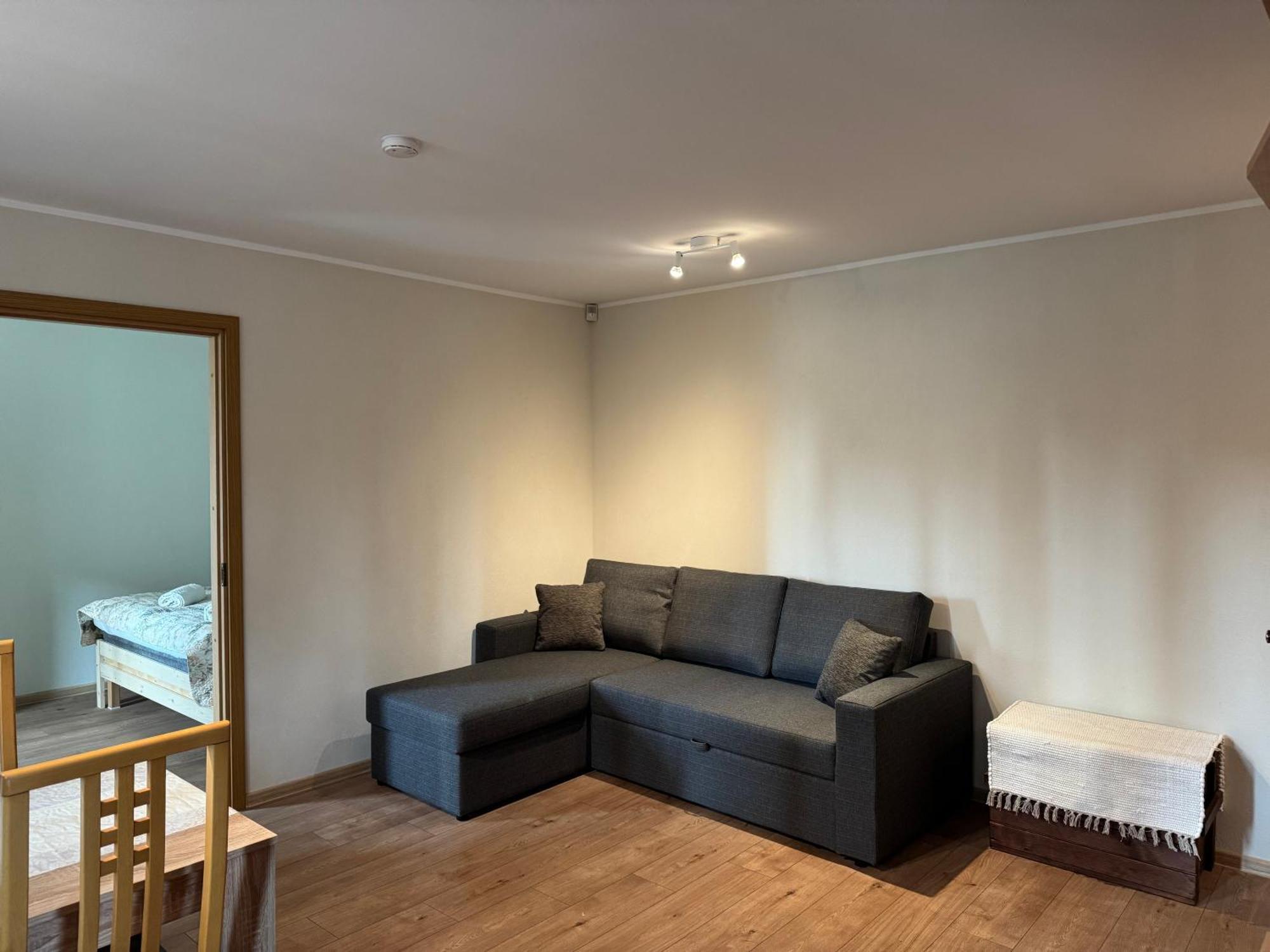 Dikol Two-Room Apartment-Self Check-In & Free Parking Near City Center Tallinn Exterior photo